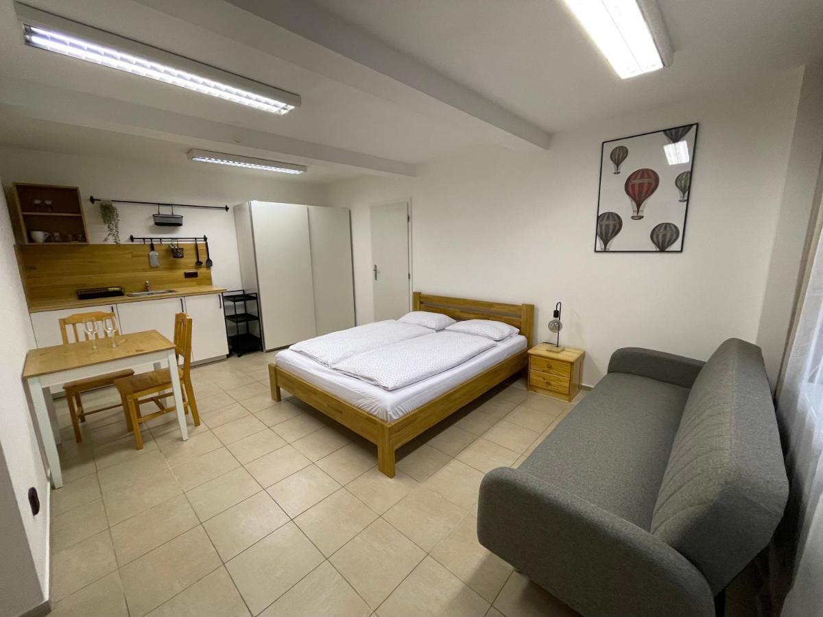 Apartamento Na Kollarce Znojmo Exterior foto